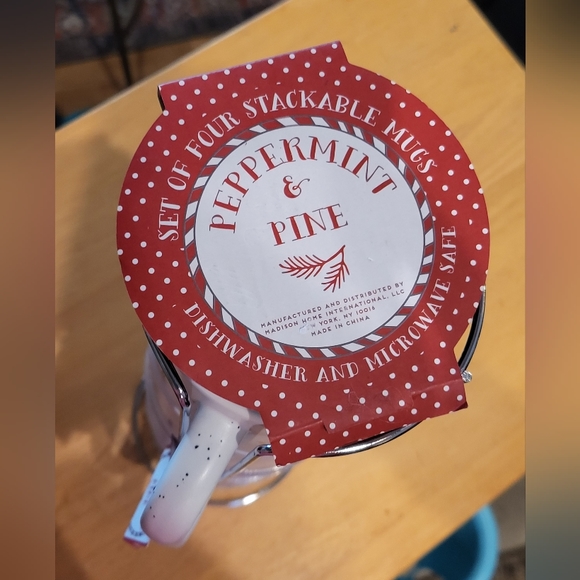 Brand New Set of 4 Candy Cane Striped Vibe Tea/coffee Cups with stand. - Picture 3 of 4